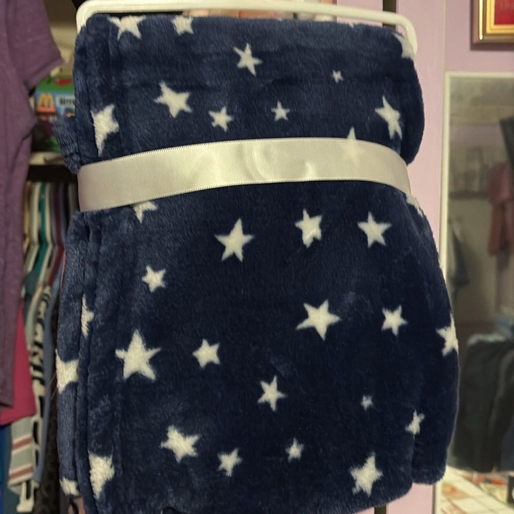 Dinosaur Blue Blanket - Picture 2 of 4